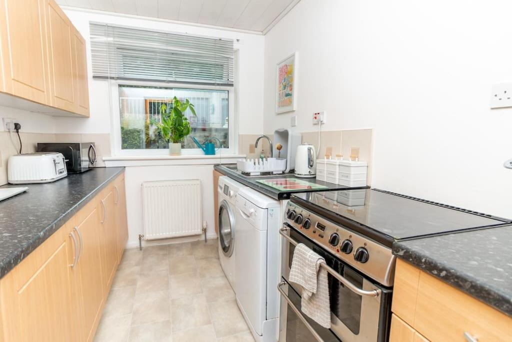 'Sunset View' Eclectic & Stylish One Bed Apartment Newport-On-Tay Exterior photo